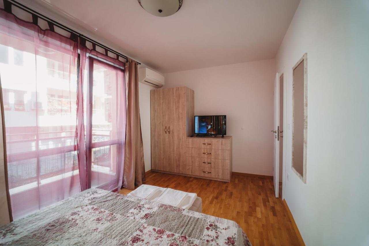Andreya'S Sea Apartment-Beach, Sea Garden ,Old Town, Free Parking, Free Evcharging Station ヴァルナ エクステリア 写真